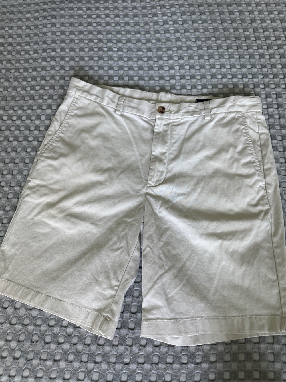 Vineyard Vines Cream Cotton Chino Shorts